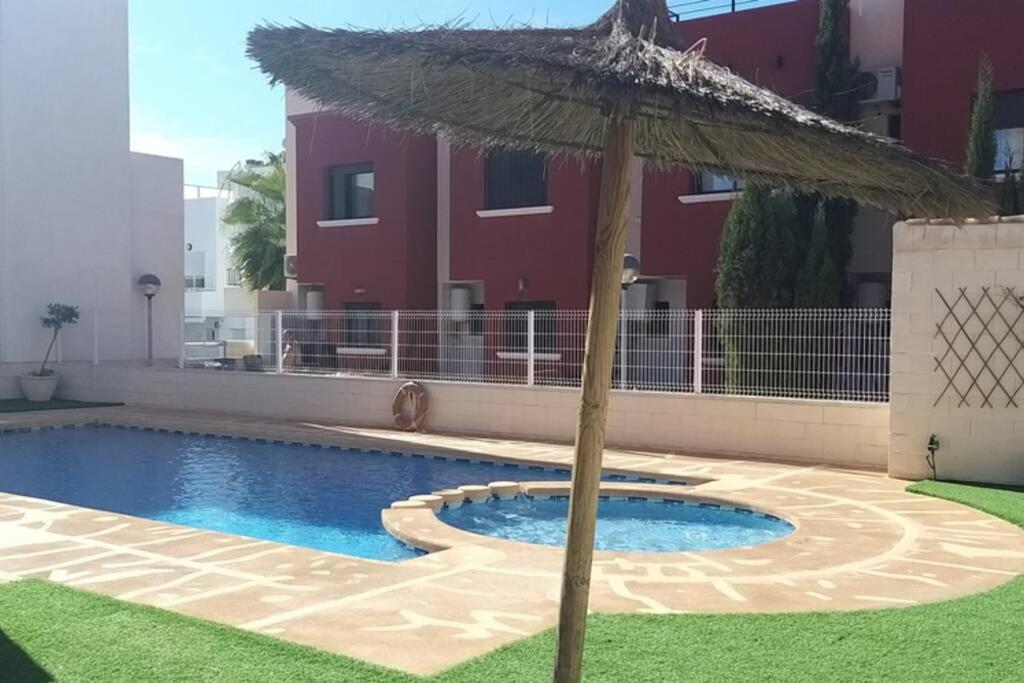 Modern Townhouse In Torrevieja, Costa Blanca Apartment Bagian luar foto